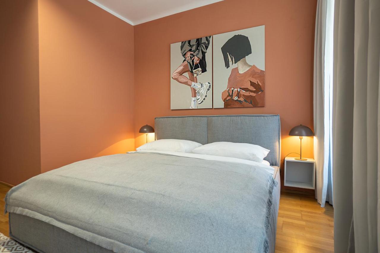 Bright 3-room With A King-size Bed Apartament *